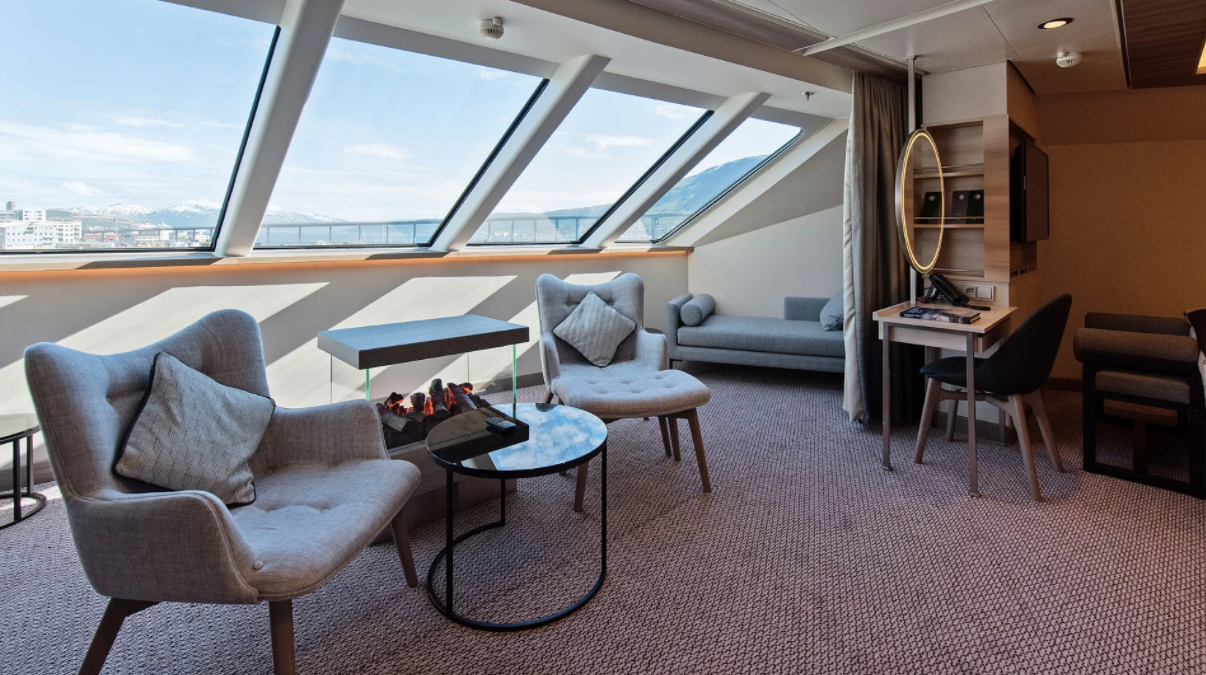 Hurtigruten - MS Fridtjof Nansen - Expedition Suite MF 3.png